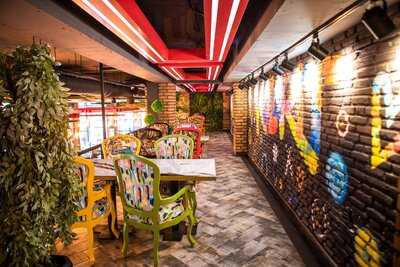 Kolorit Cafe&dining İnşaatçılar