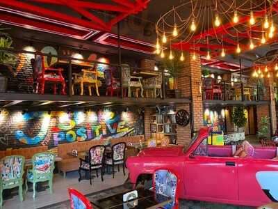 Kolorit Cafe&dining İnşaatçılar