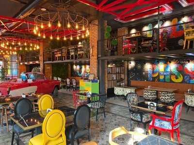 Kolorit Cafe&dining İnşaatçılar