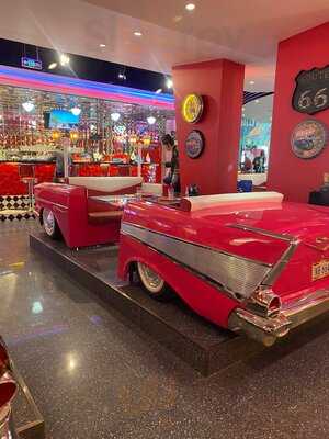 Beverly Hills Diner