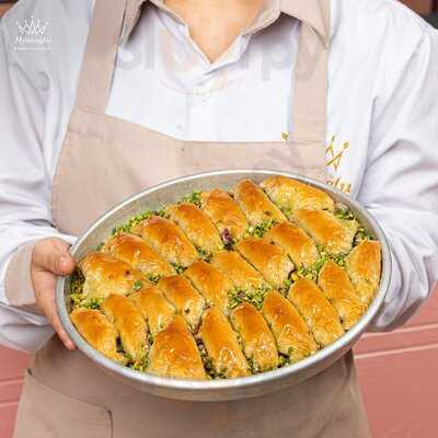Hanoglu Baklava & Lokum