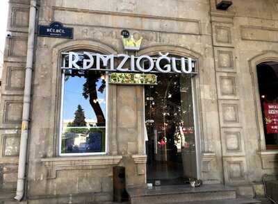 Rəmzioğlu Paxlava