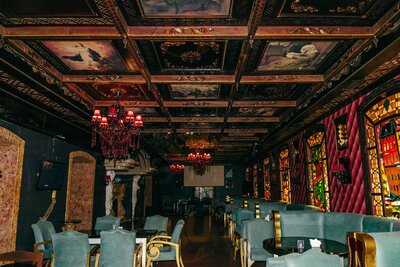 Музыкальный Бар & Лаундж Казанова