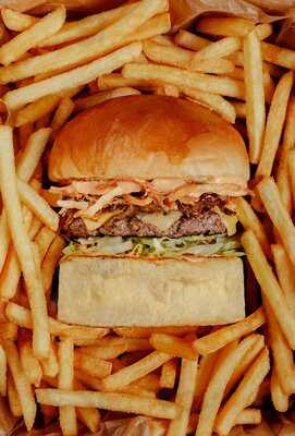 Fryday Caspian Plaza