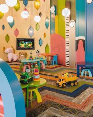 У Дяди Макса