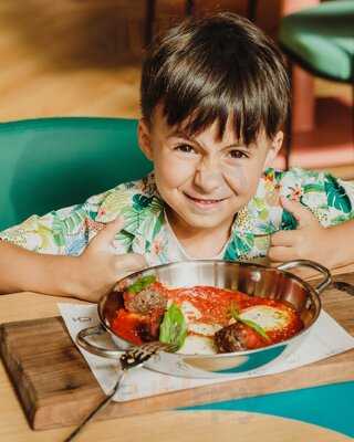 У Дяди Макса