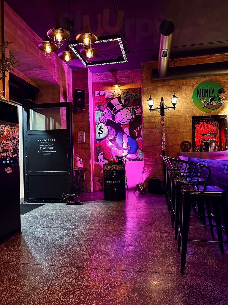 Syndicate Spirits & Kitchen