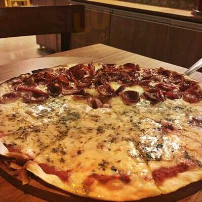 Di Caputti Pizza Bar