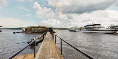 Flutuante Salomé Bar