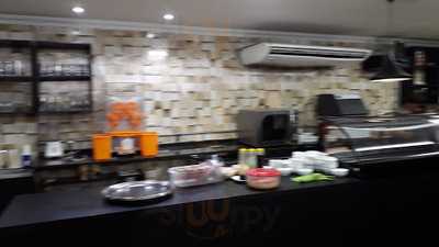 Cw Cafés E Sushi Bar