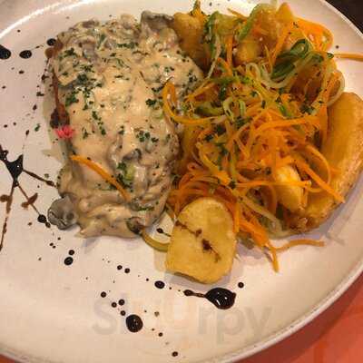 Santa Helena Cozinha Multicultural