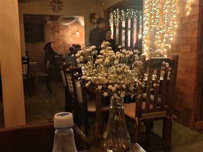 Lucca Lounge & Bistrô