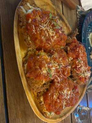 Lucca Lounge & Bistrô