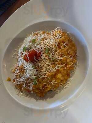 Famiglia Muccini Ristorante