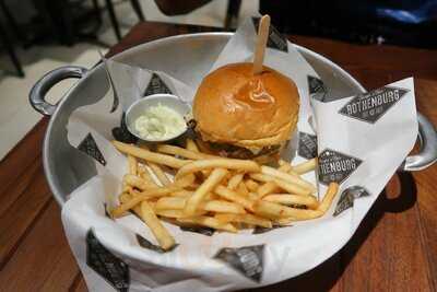 Rothenburg Burger N' Bar