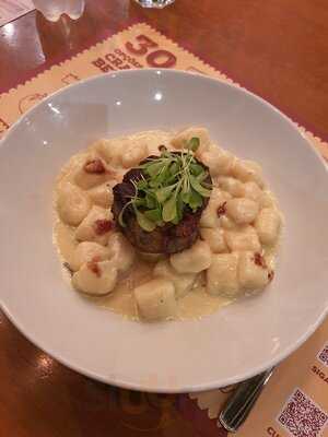 Alligator Steakhouse & Craft Beers