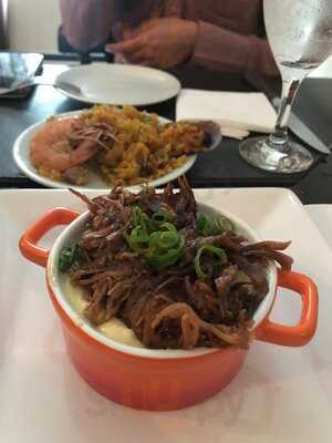 Sevillano Bistrô E Tapas