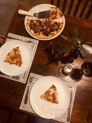 Auguri Pizzaria E Forneria