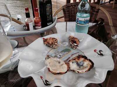 Ostradamus Bar E Restaurante