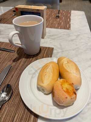 Abelardo Restaurante & Bar