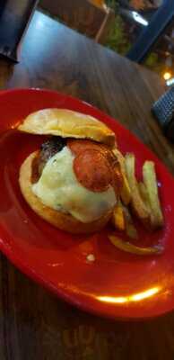 Dini's Burger