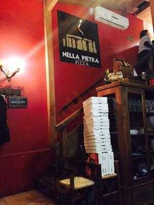 Nella Pietra Pizza