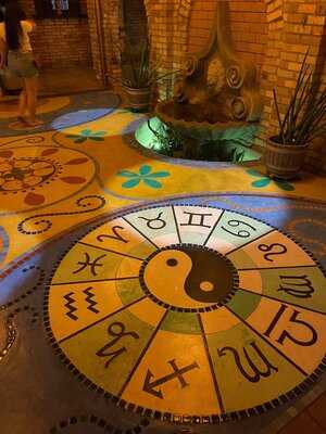 Taverna Pub Medieval Bar & Avalon