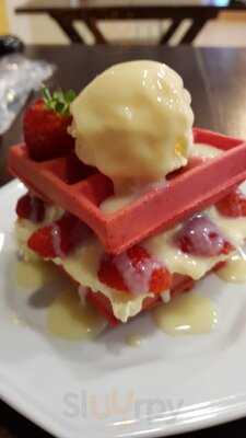 Sorelle Santavenere - Waffle House