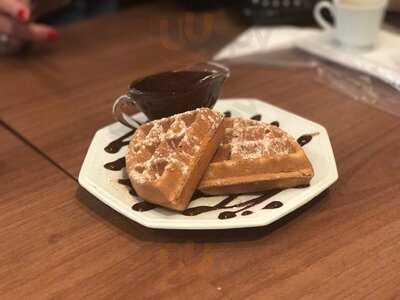 Sorelle Santavenere - Waffle House