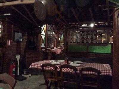 Artezannale-pizzeria E Cervejaria