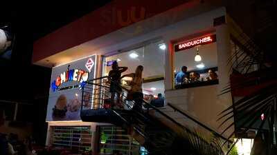 Sanduicheria Komiketo