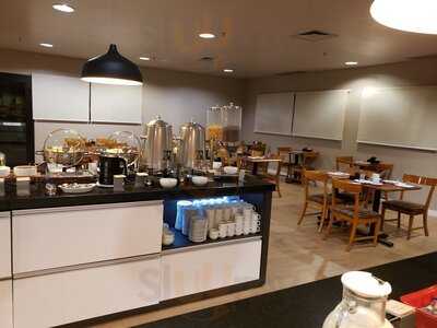 Rick's Restaurante & Bar