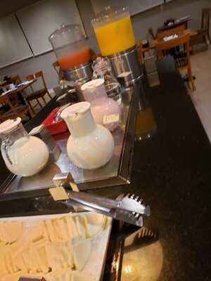 Rick's Restaurante & Bar