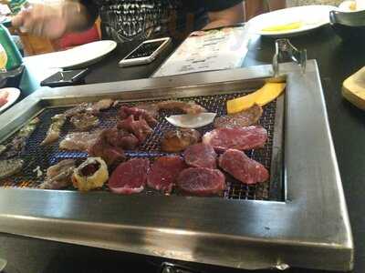 Uekita Sushi & Yakiniku