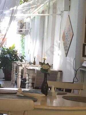 Provence Casa De Chá E Restaurante