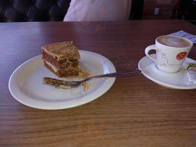 Padaria E Confeitaria Melo