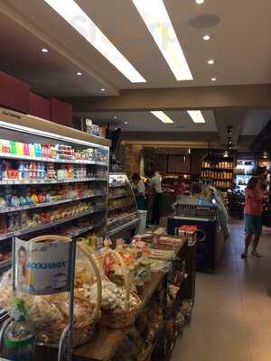 Empório Casa Porto Café