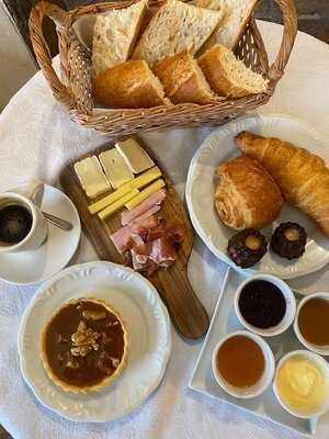 Alban Rossollin Cafe E Boulangerie