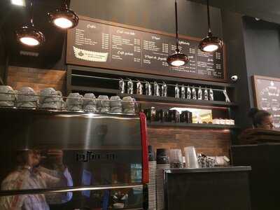 Insomnia Cafe & Lounge