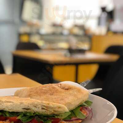 Abstrato Café & Bar