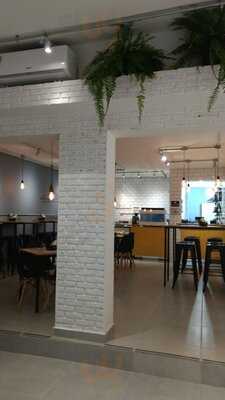 Abstrato Café & Bar