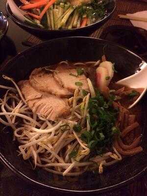 Nami Izakaya Restaurante