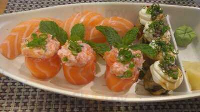 Hikari Sushi E Temaki