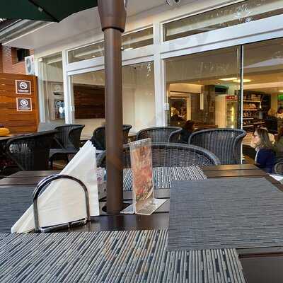 Jean Pierre Pâtisserie Et Boulangerie