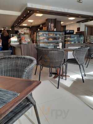 Jean Pierre Pâtisserie Et Boulangerie