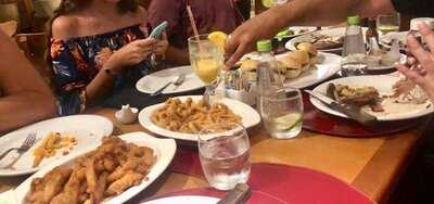 Yex Boliche & Steakhouse