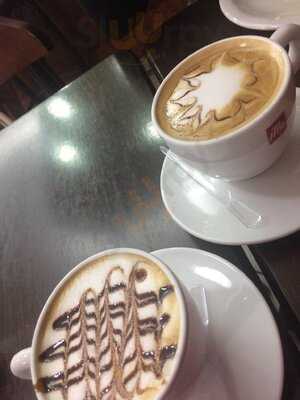 Confeitaria Quero Mais & Café