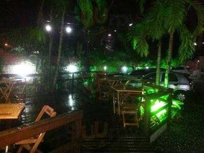 Umas E Ostras Petisqueira E Choperia