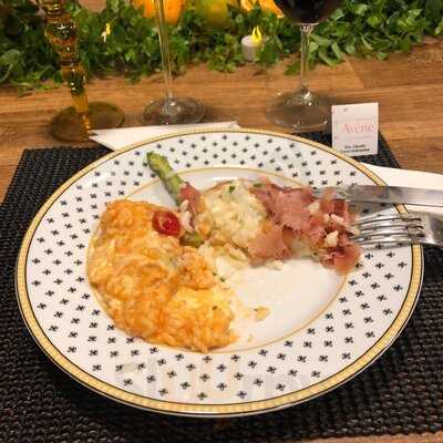 Tita. Rotisserie & Empório