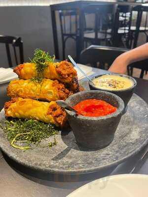 La Vinícola - Lourdes